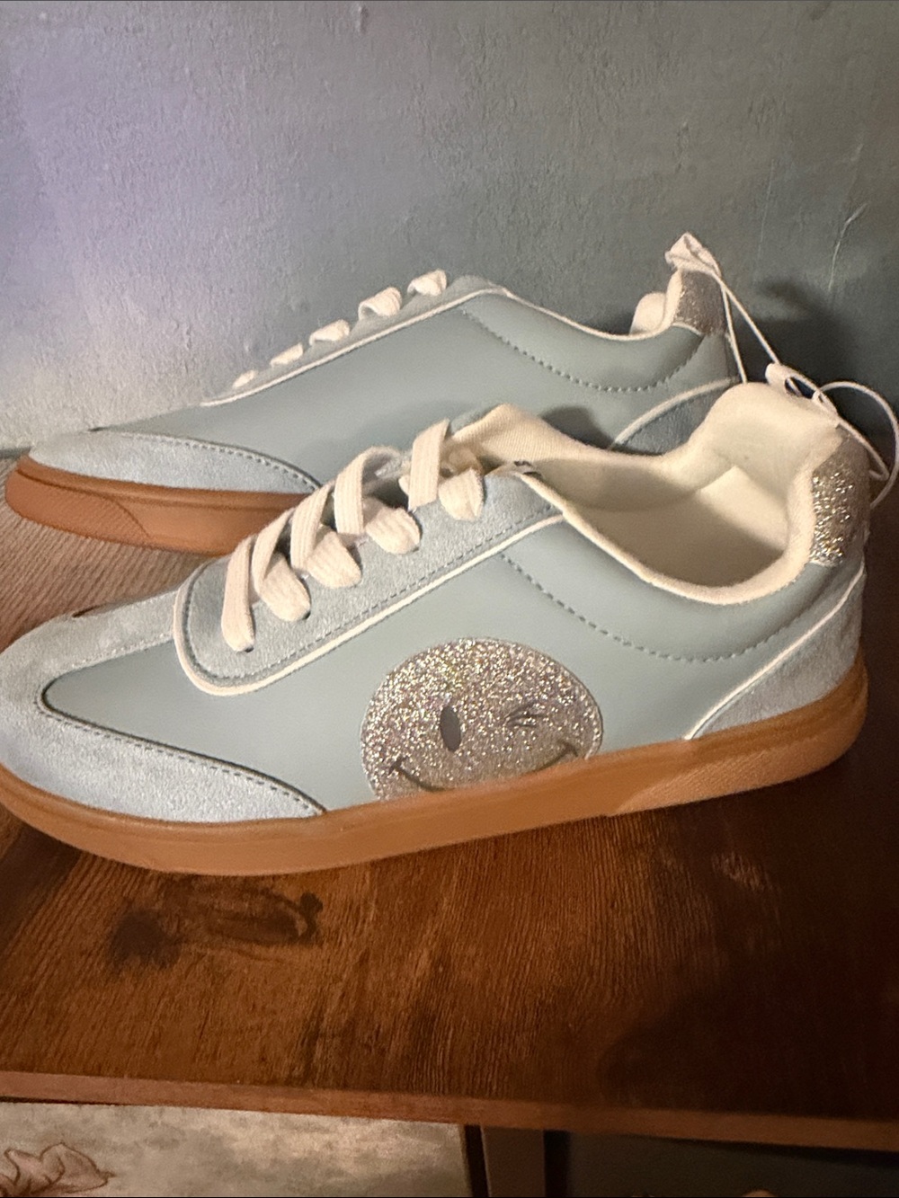 Joe Boxer Girls Blue & Sparkly Happy Face Sneakers-Size 4-New in Box